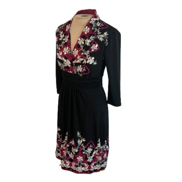 White House Black Market Dresses & Skirts - WHBM White House Black Market Knit Mini Dress